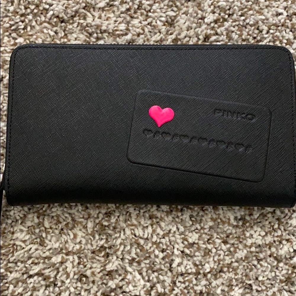 Wallet - Picture 1 of 3